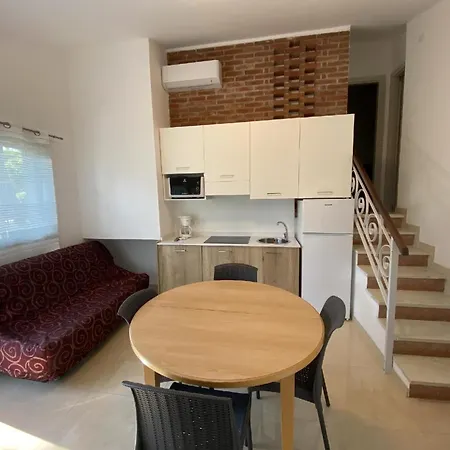 بيت للعطل Ferienhaus Fuer 8 Personen Ca 65 Qm In Bibione, Adriakueste Italien Und Umgebung