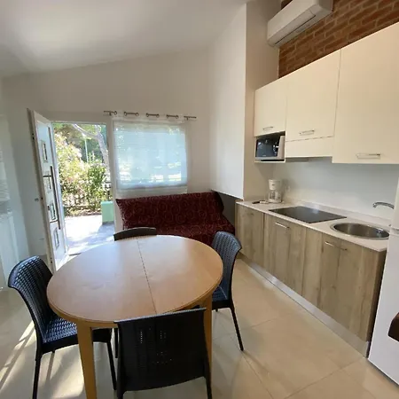 Ferienhaus Fuer 8 Personen Ca 65 Qm In Bibione, Adriakueste Italien Und Umgebung Σπίτι διακοπών Μπιμπιόνε